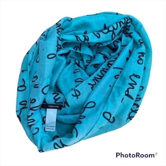 Maurices Infinity Scarf Blue Circle of Love Writing Women’s - Picture 1 of 4